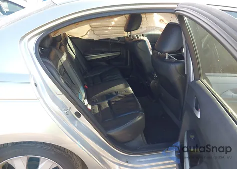 2010 Honda Accord 2.4 Ex-L z USA, uszkodzony, nr VIN 1HGCP2F81AA071237